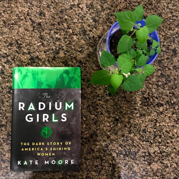 Source Books Other - The Radium Girls by Kate Moore